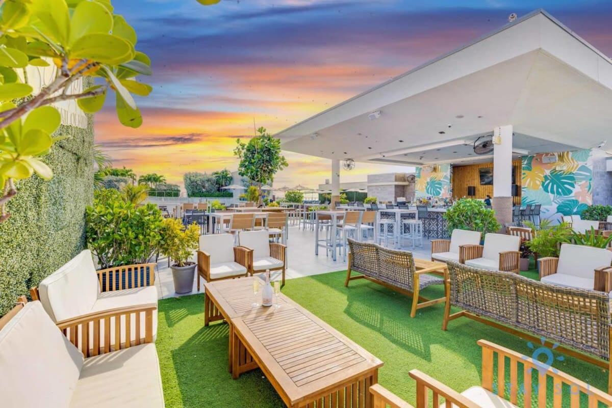 Apartment With Bay View Balcony - Pool - Up To 6 - Gym Χόλιγουντ Εξωτερικό φωτογραφία