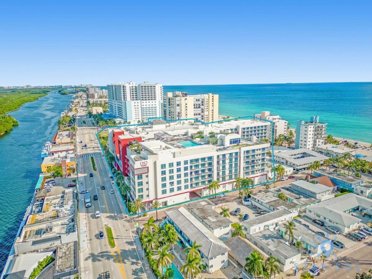 Apartment With Bay View Balcony - Pool - Up To 6 - Gym Χόλιγουντ Εξωτερικό φωτογραφία