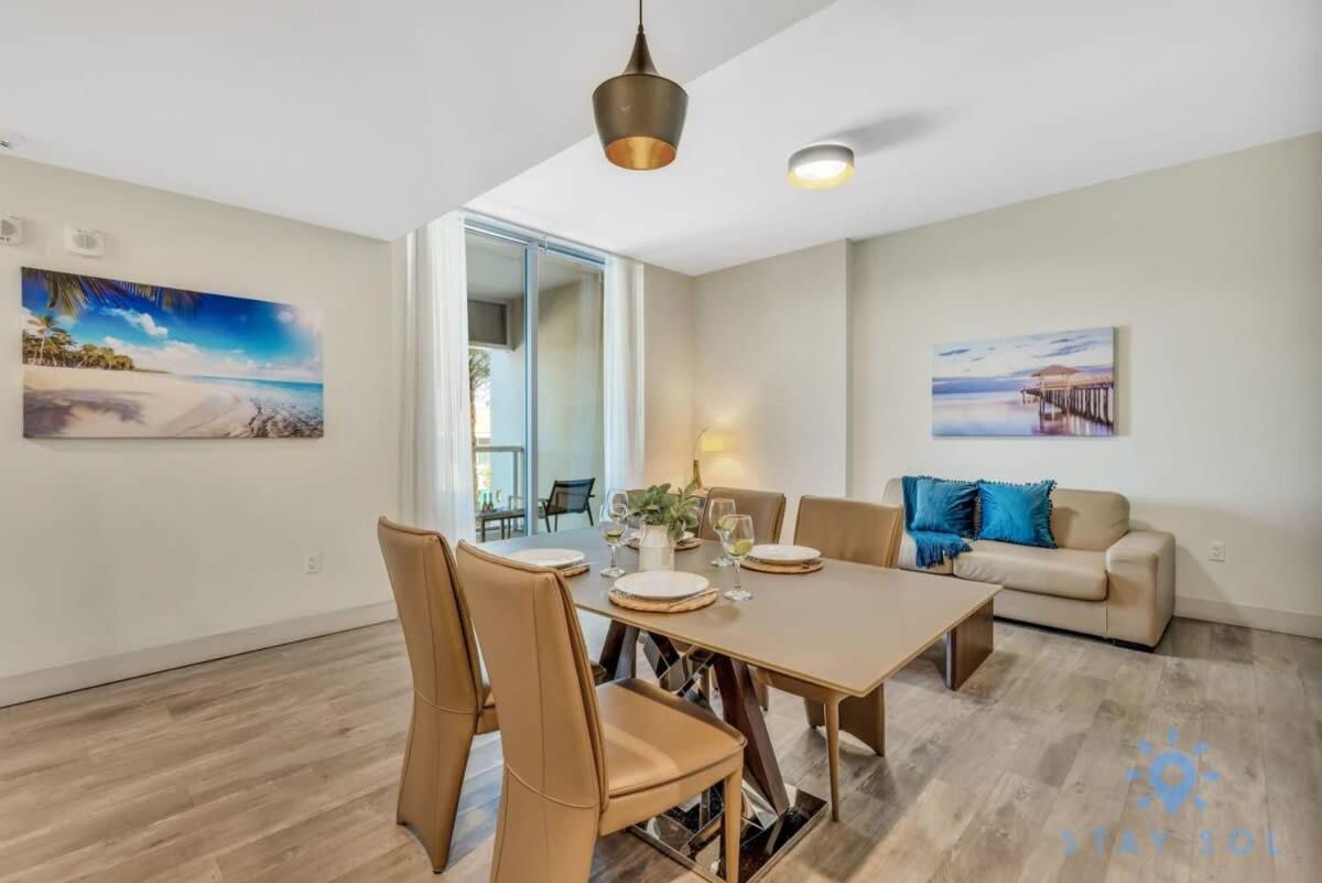 Apartment With Bay View Balcony - Pool - Up To 6 - Gym Χόλιγουντ Εξωτερικό φωτογραφία
