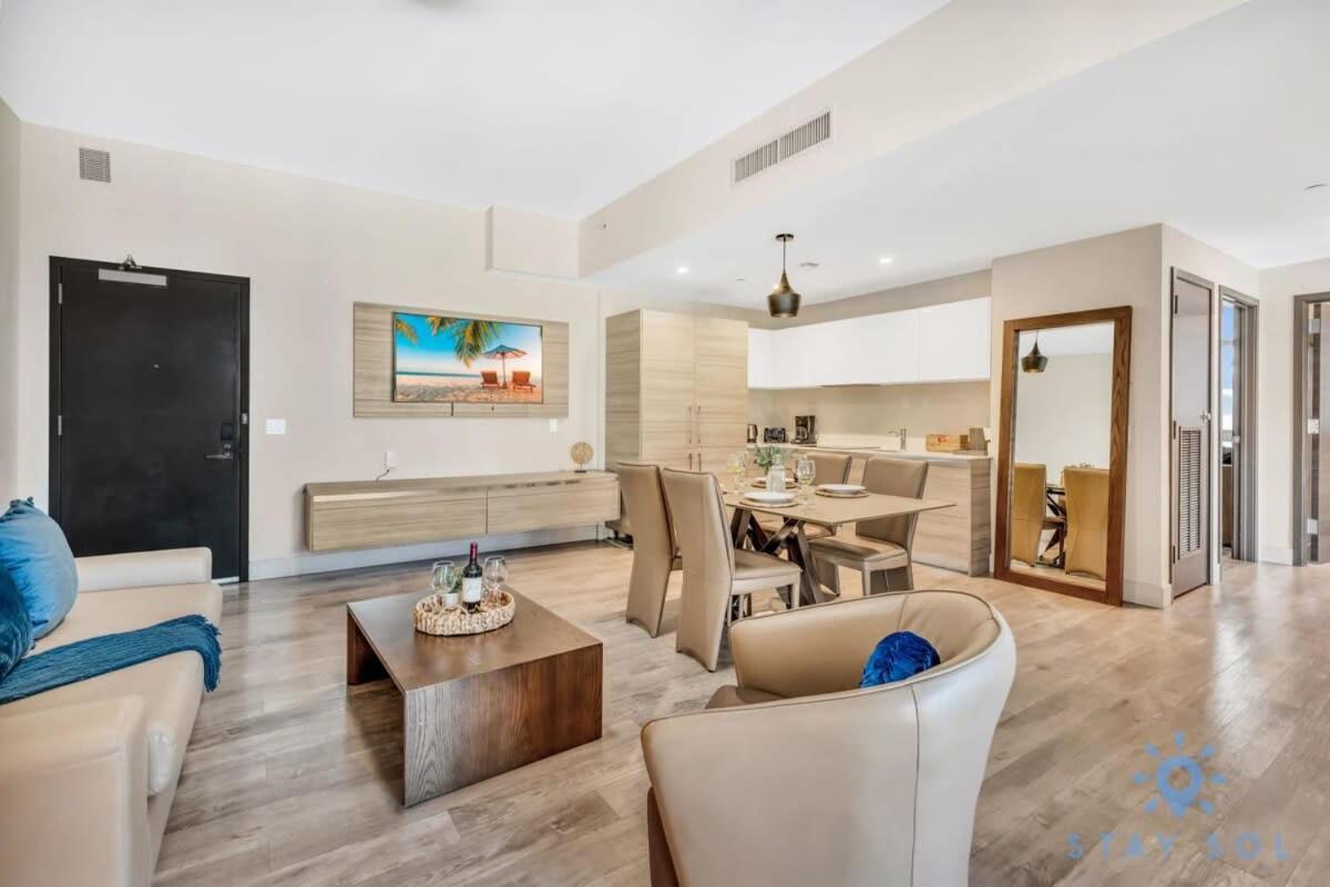 Apartment With Bay View Balcony - Pool - Up To 6 - Gym Χόλιγουντ Εξωτερικό φωτογραφία